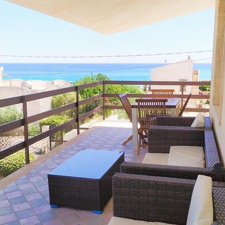 Tra Cielo E Mare - Spiaggia San Lorenzo Reitani ภายนอก รูปภาพ
