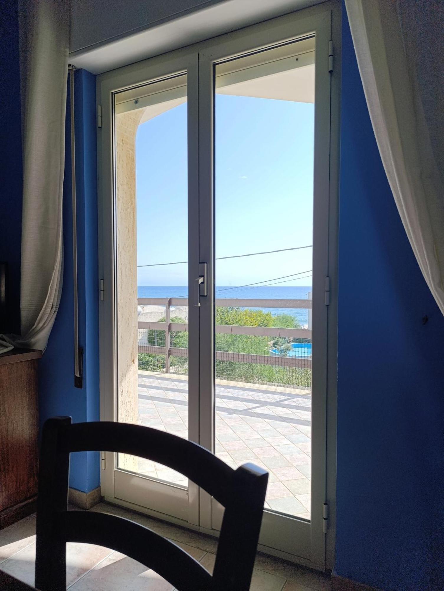 Tra Cielo E Mare - Spiaggia San Lorenzo Reitani ภายนอก รูปภาพ